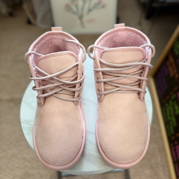 OCEAN COAST Girls Pink Fleece lined Boots size 4 - Picture 1 of 5